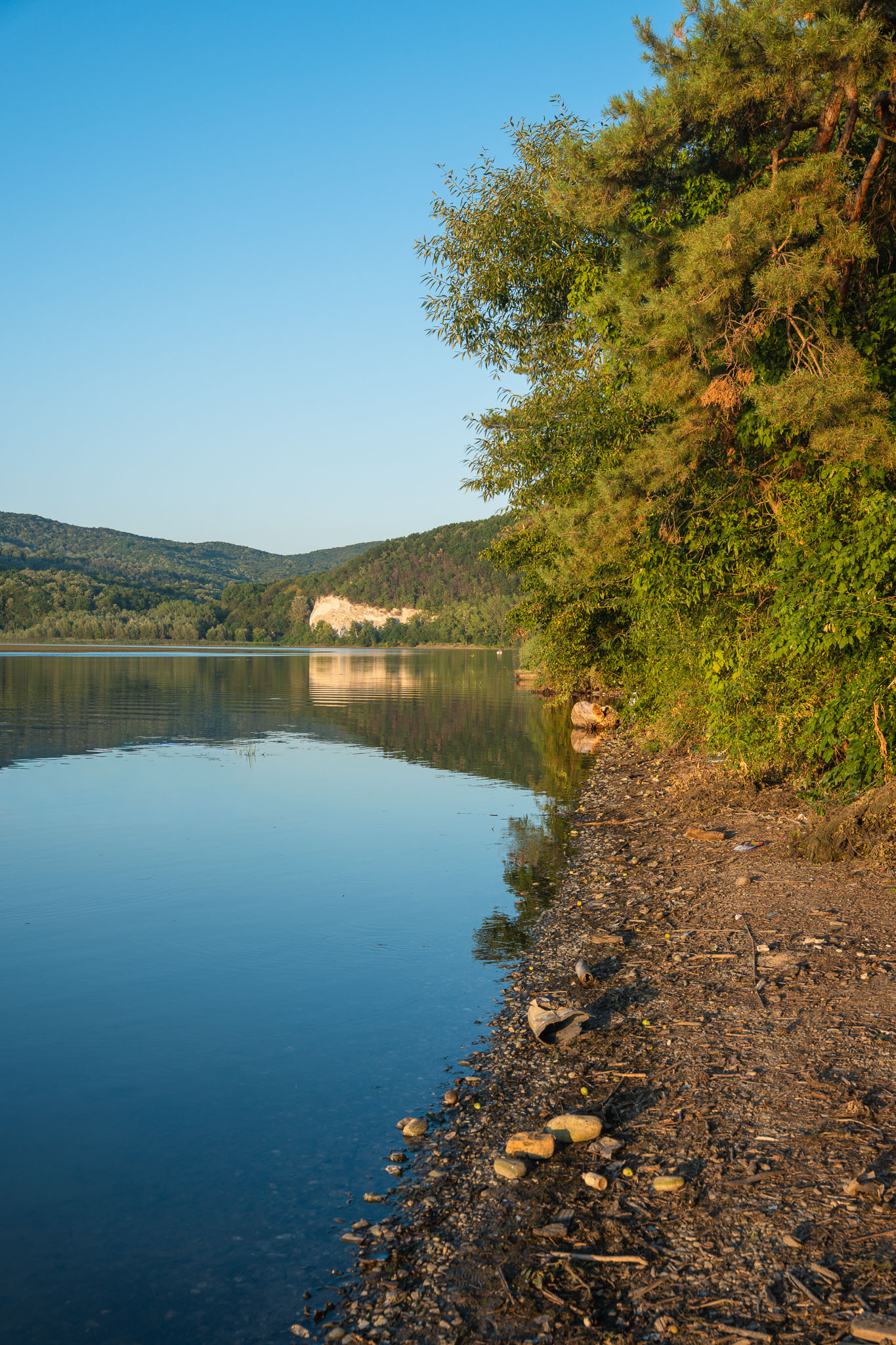Peisaj de lac fotografiat de AlbuDuo Photography